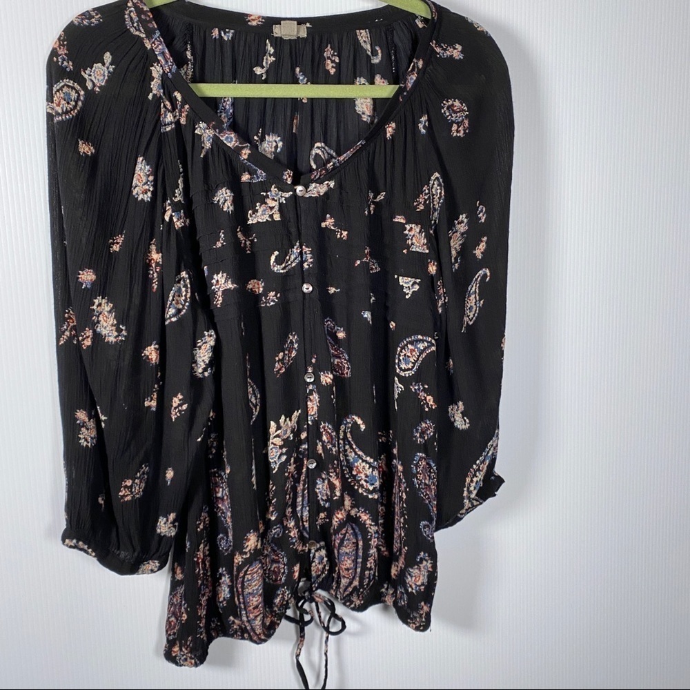ECOTE for Urban Outfitters Black w/ Paisley size M